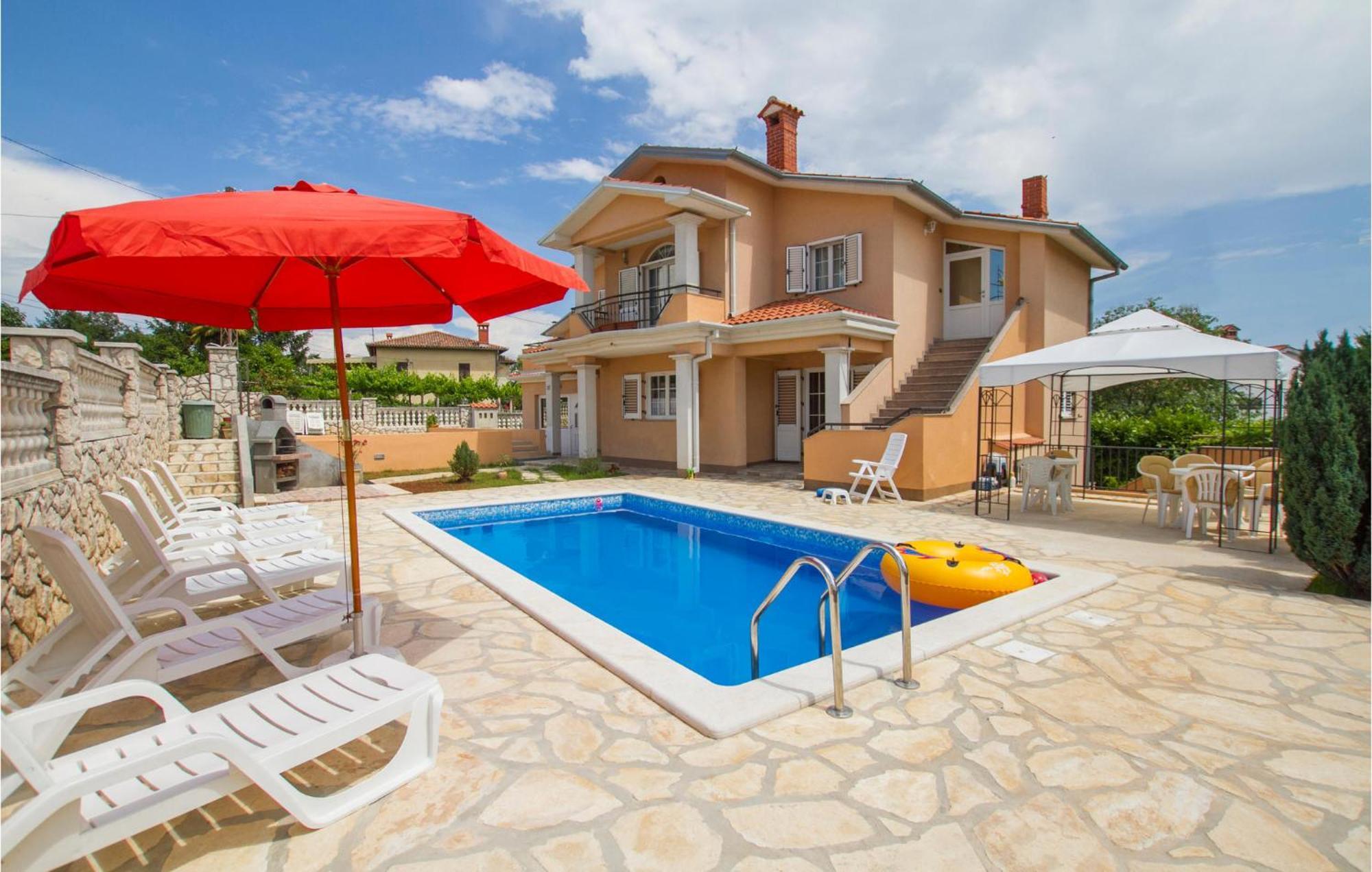 Gorgeous Home In Labin With Outdoor Swimming Pool Ngoại thất bức ảnh