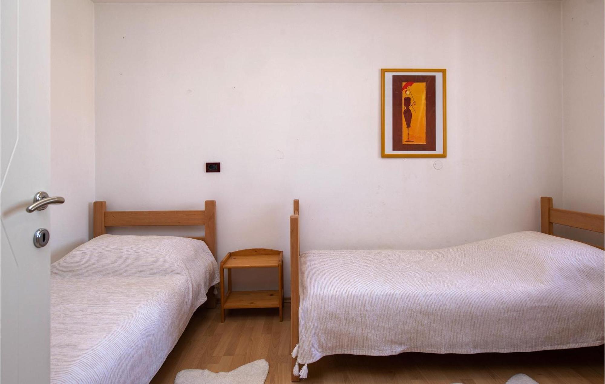 Gorgeous Home In Labin With Outdoor Swimming Pool Ngoại thất bức ảnh
